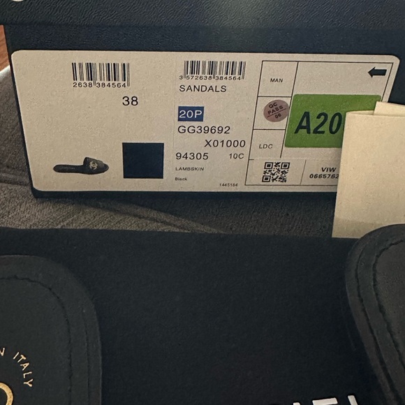 New CHANEL Black Leather Sandal Slide Lambskin CC Pearls Crystals Flats … - Picture 6 of 11